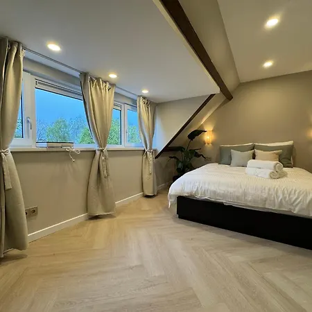 Family Double Floor View Art R3&5 Appartement *